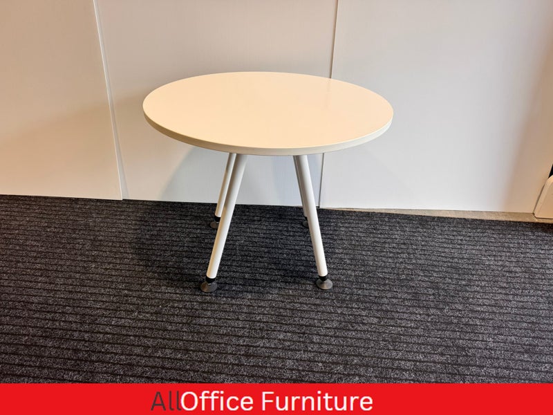 Round Meeting Table Carousel 1