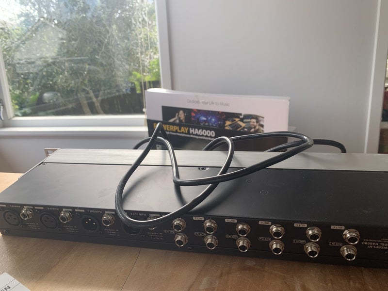 Behringer PowerPlay HA6000 6-Channel Headphone Amplifier - Brand New Condition Carousel 2