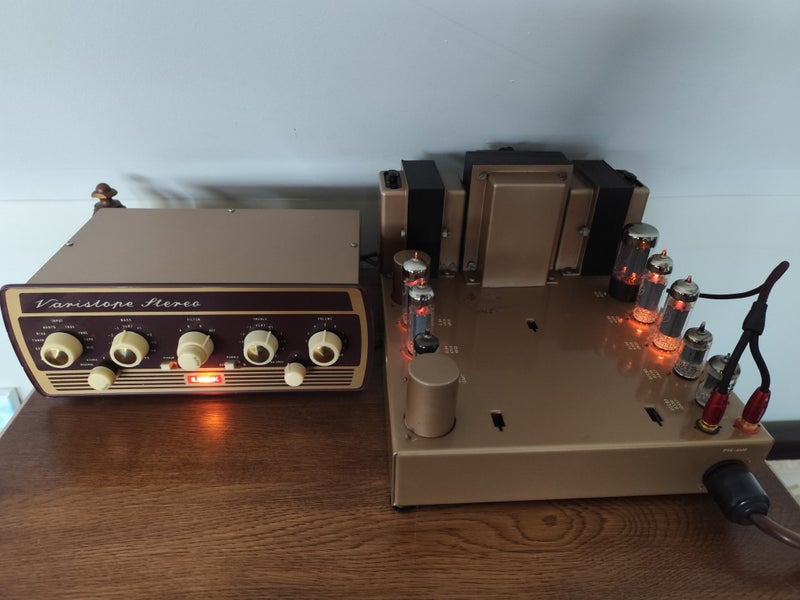 Leak Stereo 20 and Preamp Carousel 12