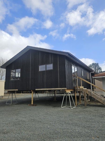 Image 1 of 21