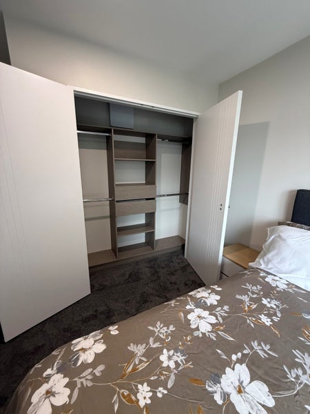 Onehunga, 5 bedrooms64672376416897112