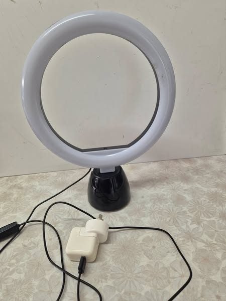 10" ring light Carousel 1