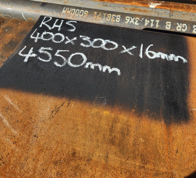 SHS 400mm x 300mm x 16mm, 4550mm L Carousel 2