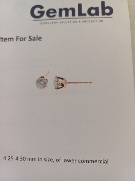 Diamond earrings Carousel 1