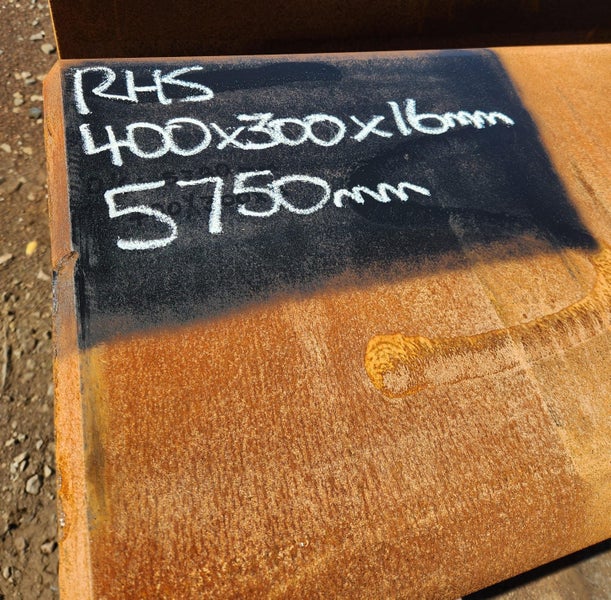 SHS 400mm x 300mm x 16mm, 5750mm L Carousel 2