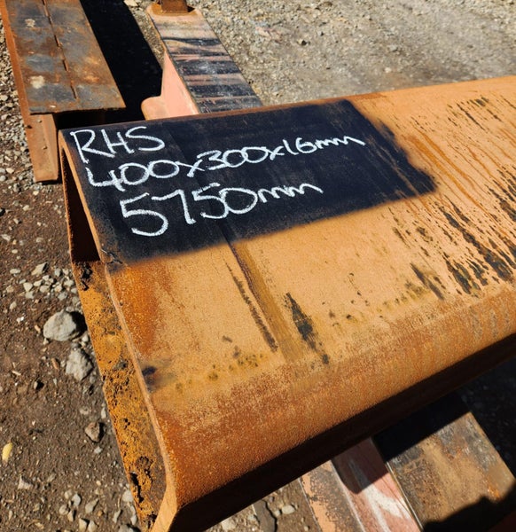 SHS 400mm x 300mm x 16mm, 5750mm L Carousel 2