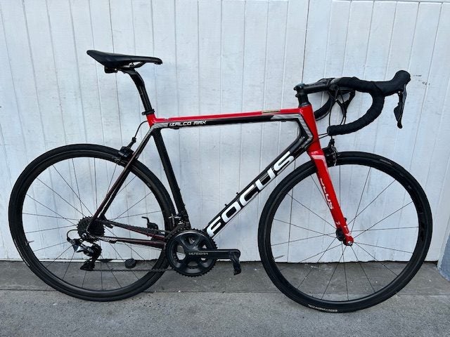 Focus Izalco Max (11 Spd Dura Ace) - M/L Carousel 1