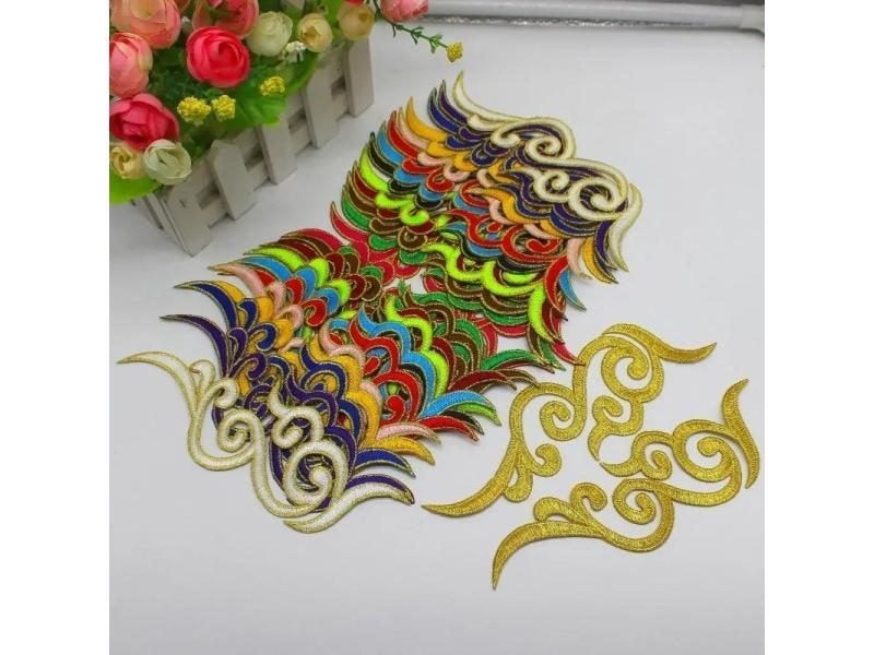 Iron On Appliques 3D Flower Patches Party Secoration Gold Embroidery Vintage Carousel 1