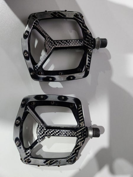 Hope F22 Pedals BROKEN Carousel 1