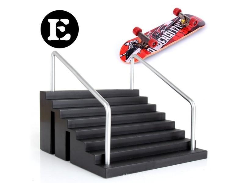 Children Finger Skateboards Skate Toy Skate Park Ramp Set Tech Practice Deck Carousel 1