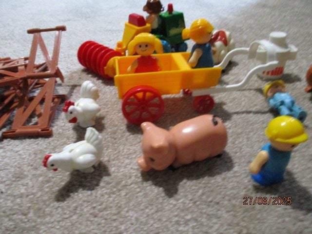 Vintage Farm Set Made In Hong Kong Carousel 2