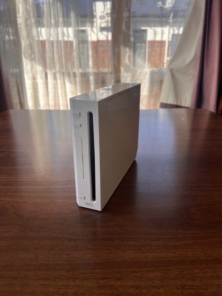 Nintendo Wii Console Bundle - Great Condition Carousel 2