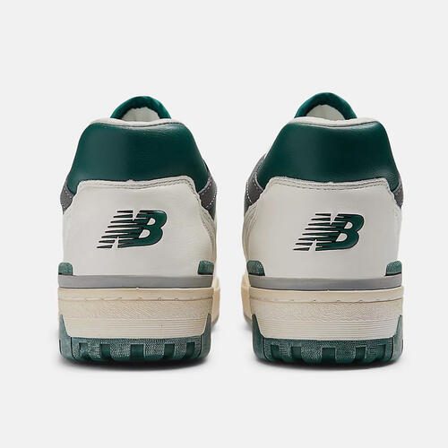 NEW BALANCE 550 SEA SALT WITH MARSH GREEN AND SHADOW GREY D Carousel 2