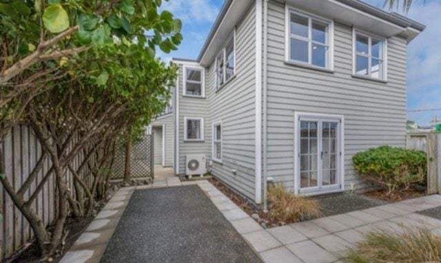 Petone, 2 bedrooms64624332091778112