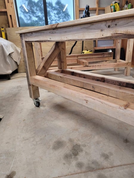 Solid tables, bar leaners, work benches63811214612483114