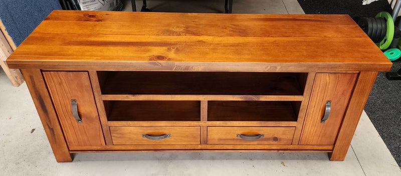 Solid Wood Entertainment Unit Carousel 2