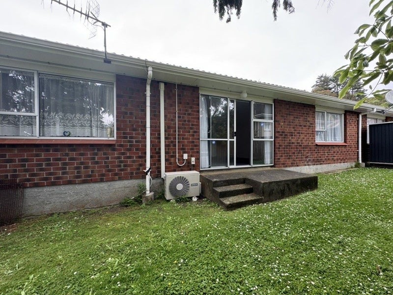 Image 1 of 7