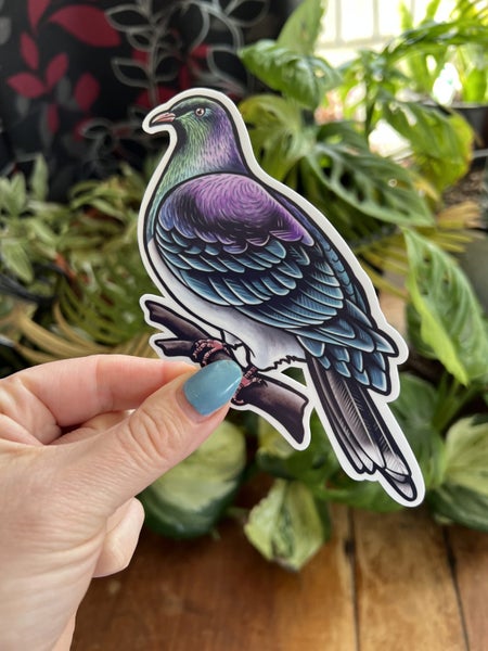 WATERPROOF VINYL DIE CUT STICKER ~ Kereru/NZ Wood pigeon Carousel 5