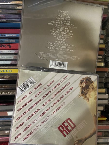 * bulk buy TAYLOR SWIFT x 2 ** Carousel 3