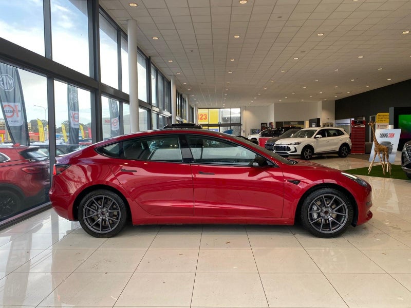 2021 Tesla Model 3 Standard Range Plus63742583497218112