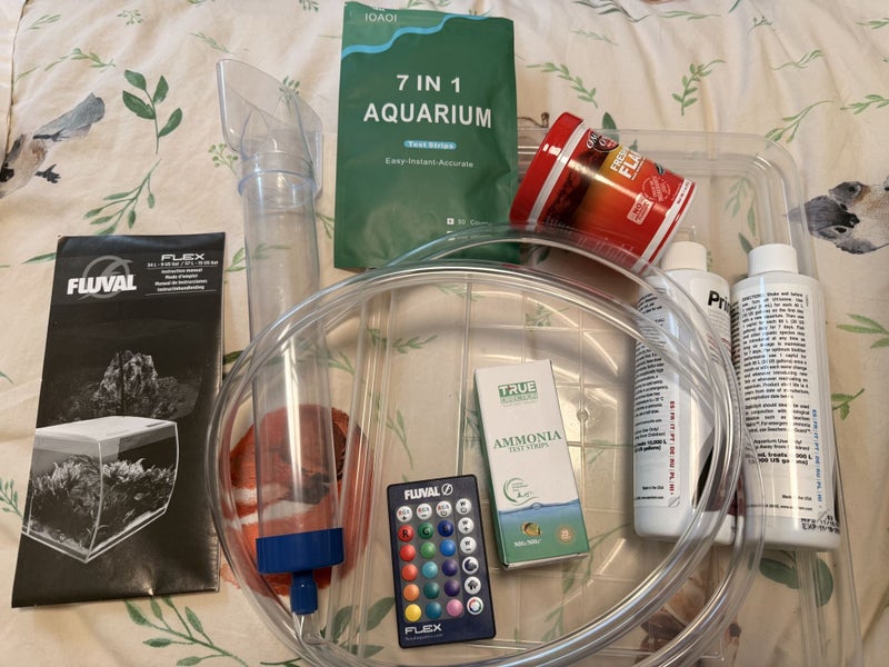 Fluval Flex 57l Curved Glass Black Aquarium set Carousel 6