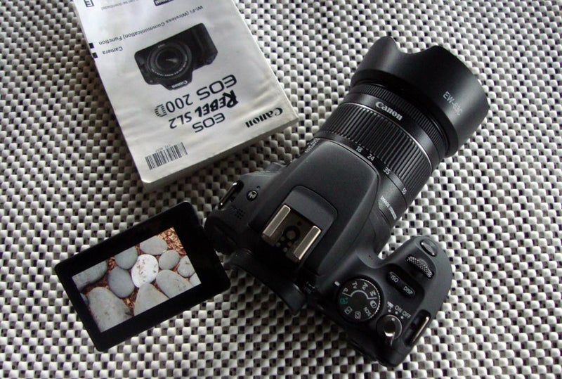CANON 200D 10 Piece Photo Kit = Low Shutter Count - Hardly Used - FREE SHIPPING64352650744579113
