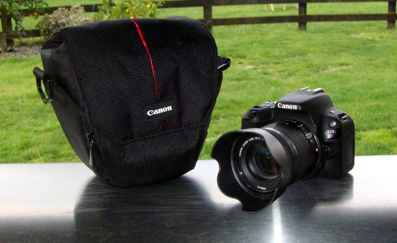 CANON 200D 10 Piece Photo Kit = Low Shutter Count - Hardly Used - FREE SHIPPING64352650744579111
