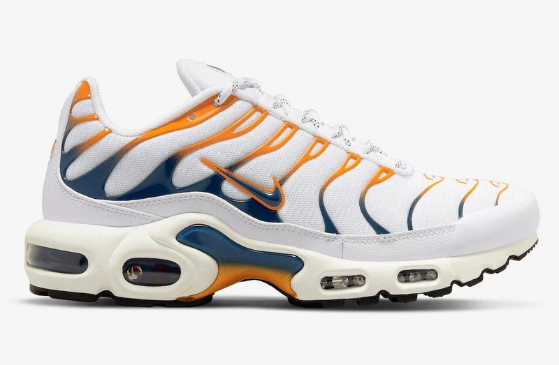 Nike Air Max Plus Hiking Carabiner White Kumquat Marina (12US)* Carousel 1