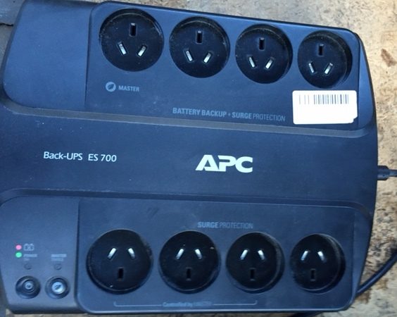 APC Back UPS Battery Backupx Surge Protection Unit64213893305987110
