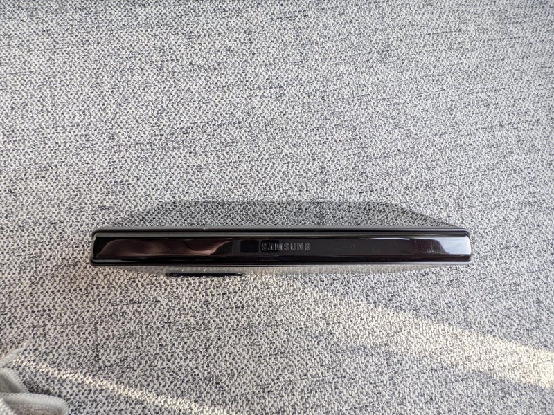 Samsung Galaxy Fold 363617475750401114