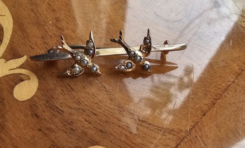 Victorian 9ct Gold Swallows & Seed Pearls Brooch 1.36gm Carousel 1