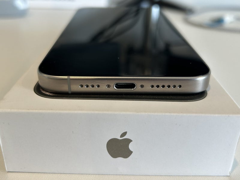 iPhone 15 Pro Max **$1 Reserve**63656733476610113