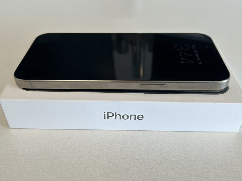 iPhone 15 Pro Max **$1 Reserve**63656733476610114