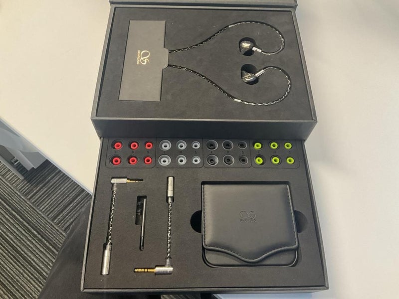 Shanling ME700 Five-Driver Hybrid Hi-fi Earphones Carousel 7