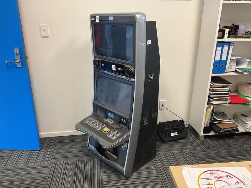 IGT Gaming Machine Carousel 2