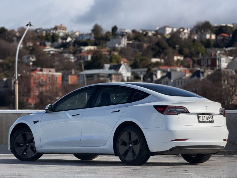 2022 Tesla Model 3 Rear Wheel Drive 60K63744438573315111