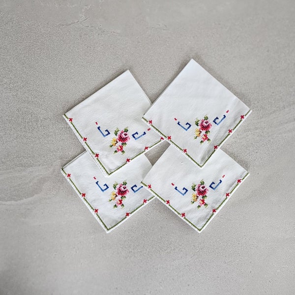 Vintage Cross Stitch Napkins x 4 Carousel 1