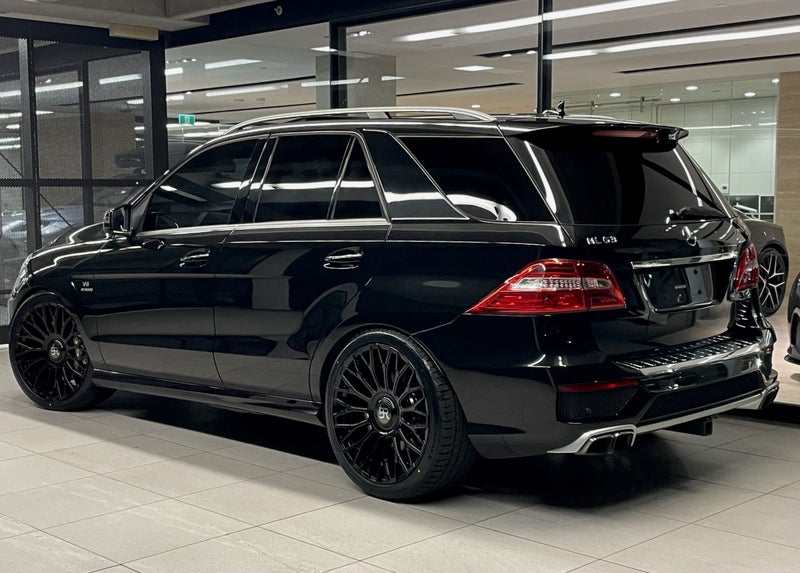 2012 Mercedes-Benz ML 63 Biturbo V8 AMG63613532272258111
