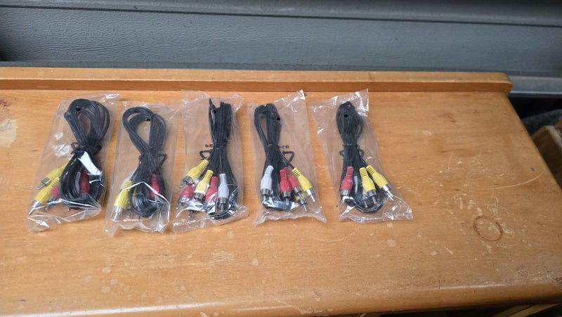 RCA Cables $1 Reserve Carousel 5