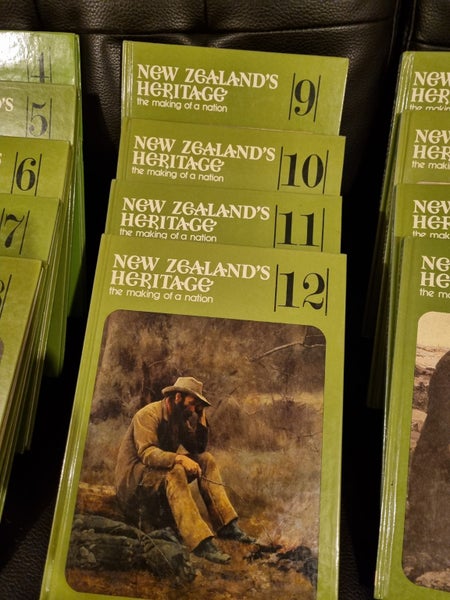 Heritage NZ book set63617599291010112