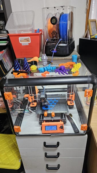 Prusa i3 MK3S - 3D Printer & enclosure - works great + Spares – Low hrs Carousel 1