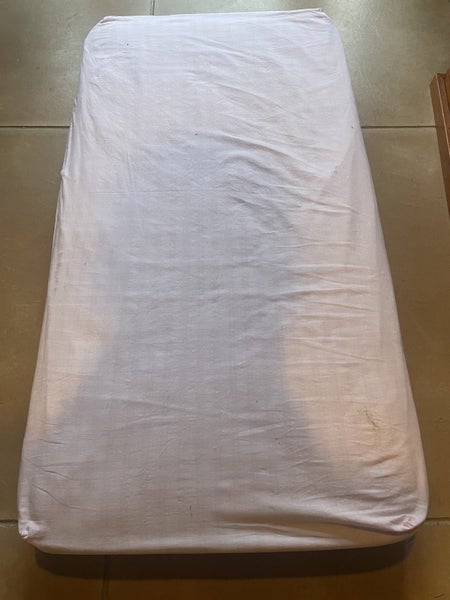 Cot mattress and sheet set Carousel 11