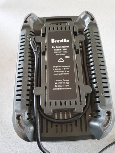 Breville Smart Toast 2-Slice Toaster (BTA825) Carousel 9
