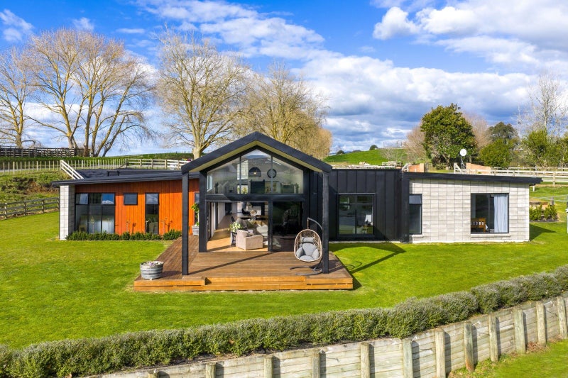 Modern Lifestyle, Rural Heart63614638249218110