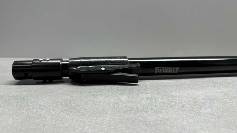 DEWALT ADJUSTABLE DRYWALL APPLICATOR HANDLE 72" Carousel 2