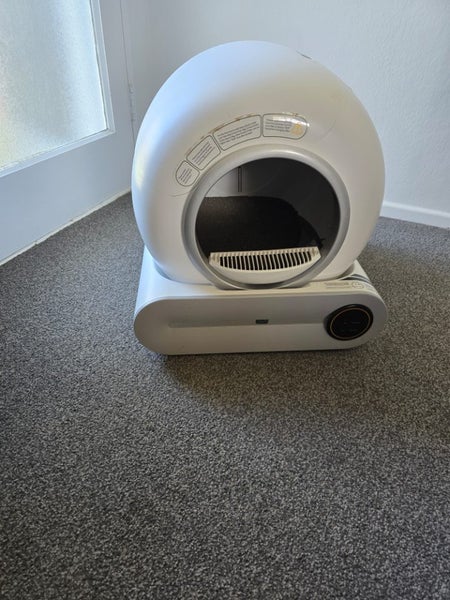 Automatic self cleaning cat litter box Carousel 2