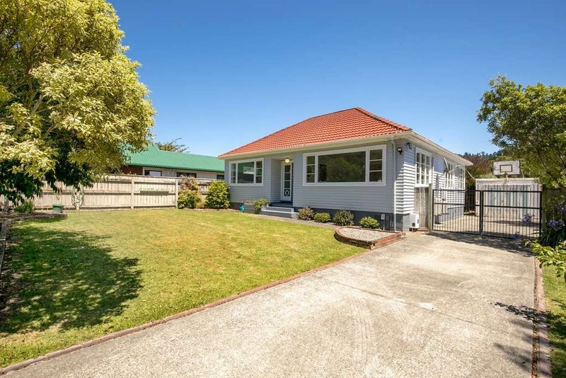 Stokes Valley, 3 bedrooms63617612747139111
