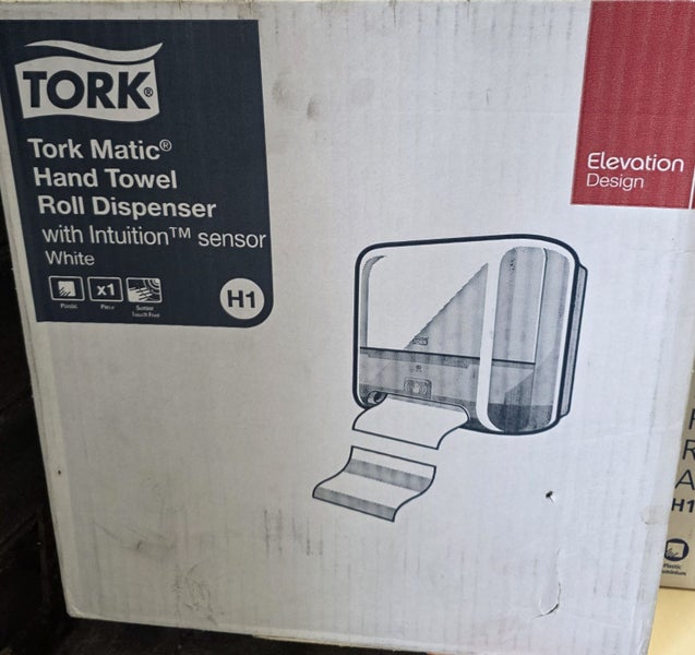 Tork Matic® Automatic Hand Towel Roll Dispenser - White 551100 Carousel 4
