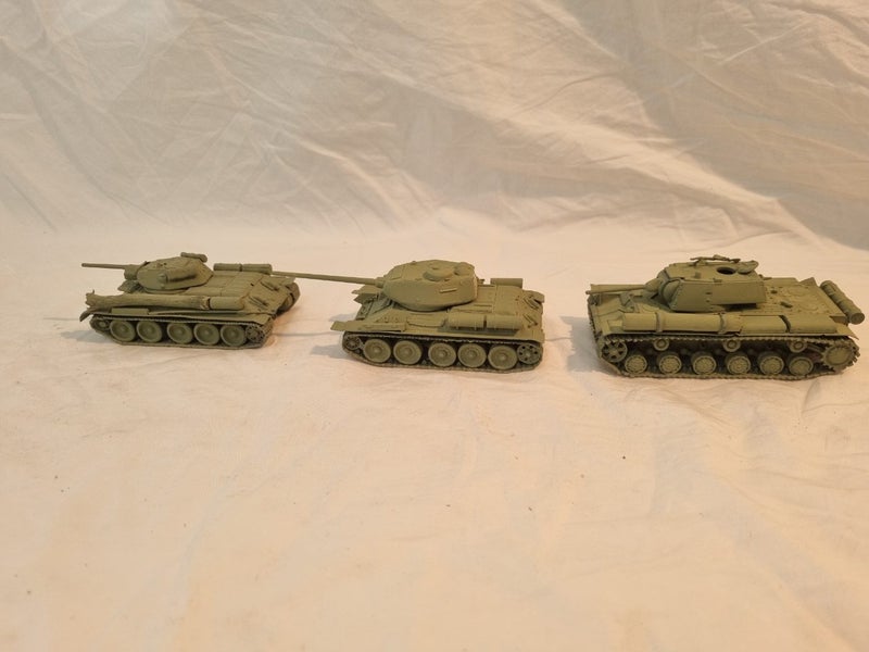 20 mm Russian tanks Carousel 2