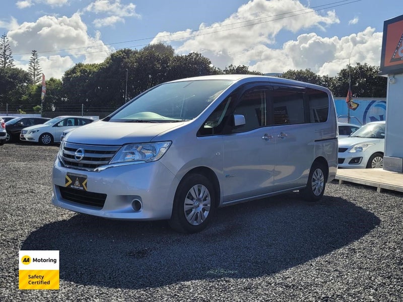 2012 Nissan Serena HYBRID63613533430402113